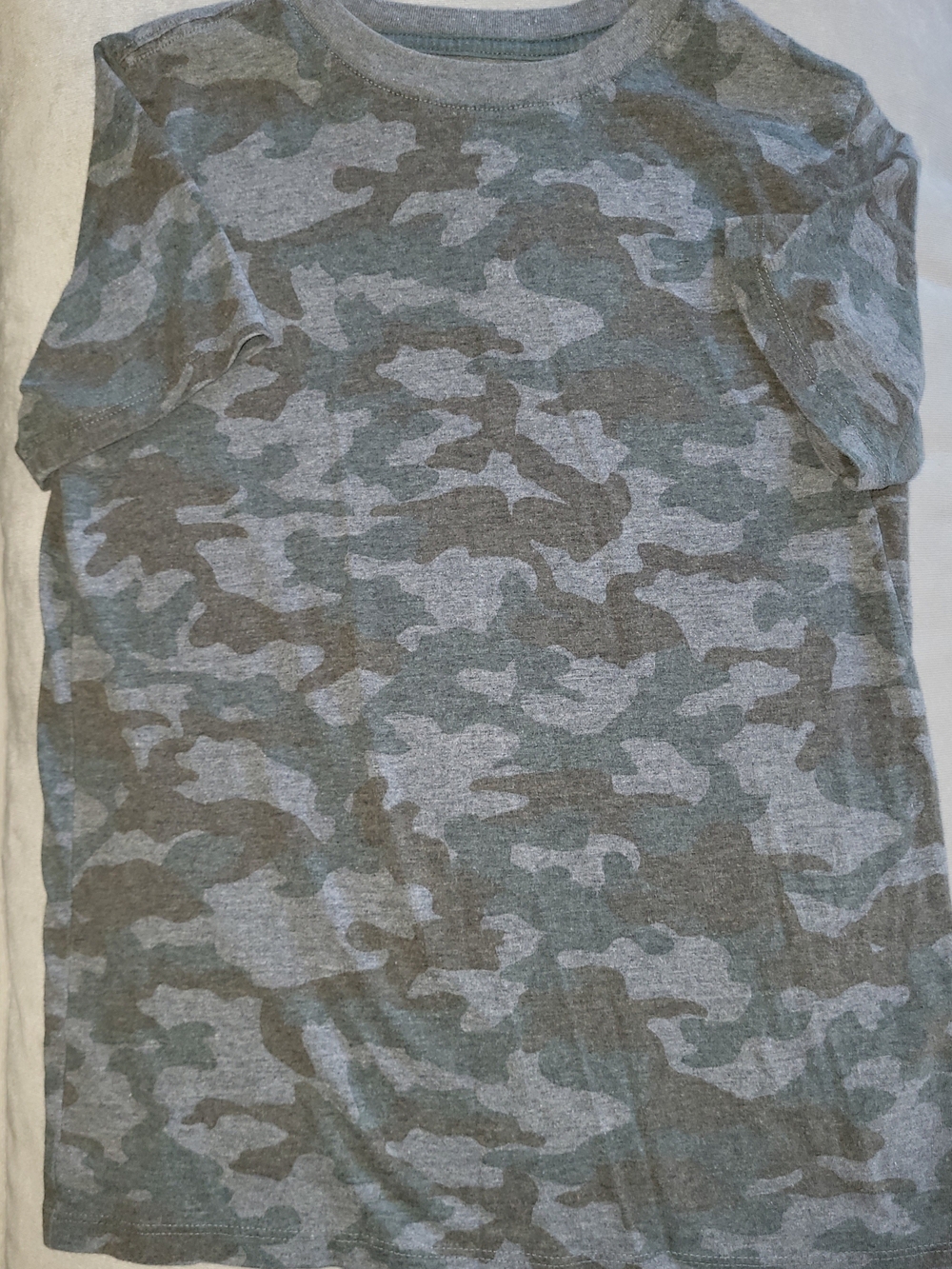 Cat & Jack Men's Camo Short-Sleeve Crewneck T-Shirt - Olive & Gray